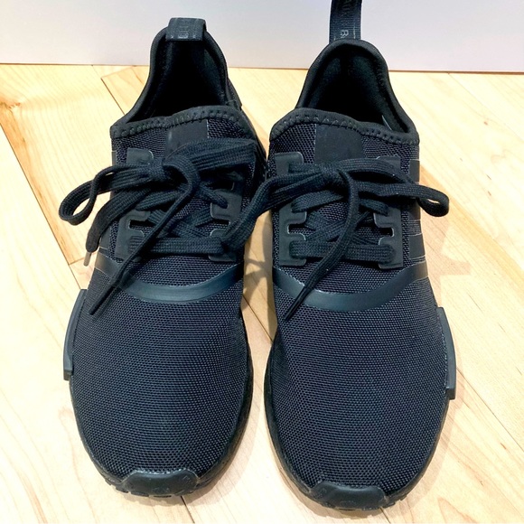 Adidas NMD-R1 Black Sneakers/Running Shoes Size 5 but fits like a woman’s 6 - Picture 5 of 8